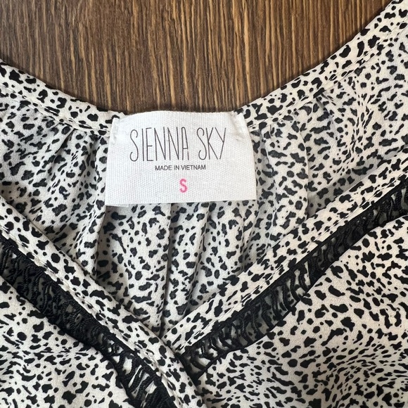Sienna sky black and white speckled tank SZ SM - Picture 3 of 4